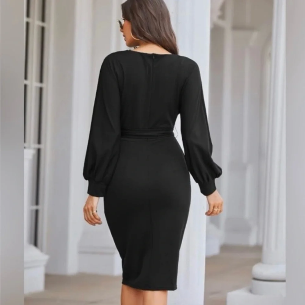Elegant Black Women's Dress - Picture 2 of 5